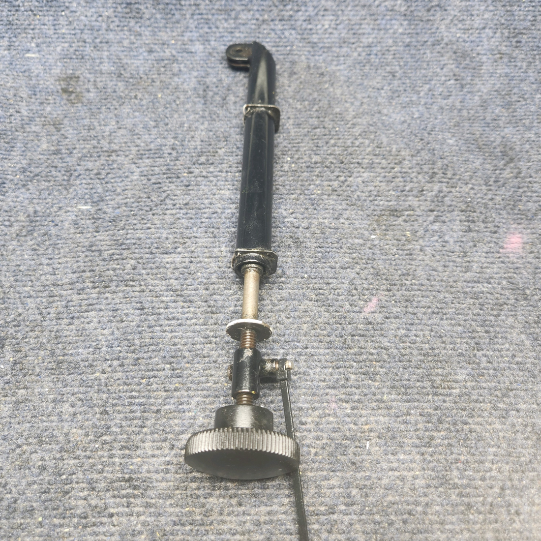 Used aircraft parts for sale, 65837-002 PIPER PA28-161 Warrior III RUDDER TRIM ADJUSTMENT ASSEMBLY (WITH KNOB)