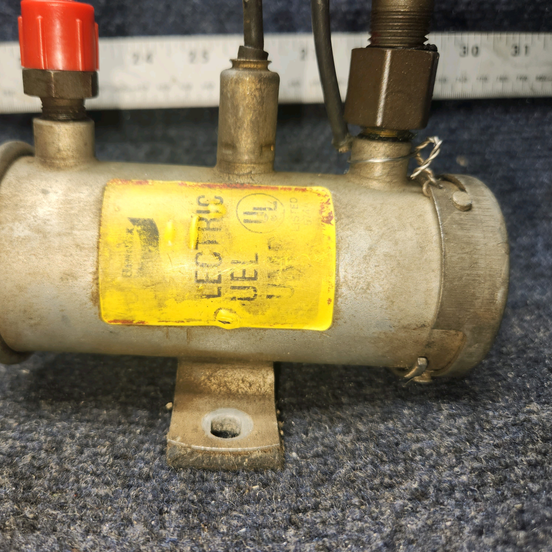 Used aircraft parts for sale, 481-666 Bendix 478-360 Piper PA28-140 Electric Fuel Pump