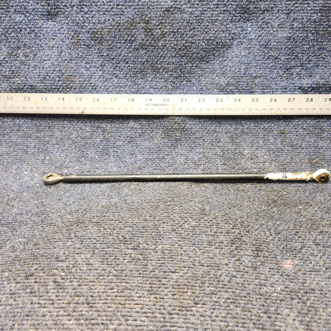 Used aircraft parts for sale, 62766-000 Piper PA28-140 Aileron Rod Assembly