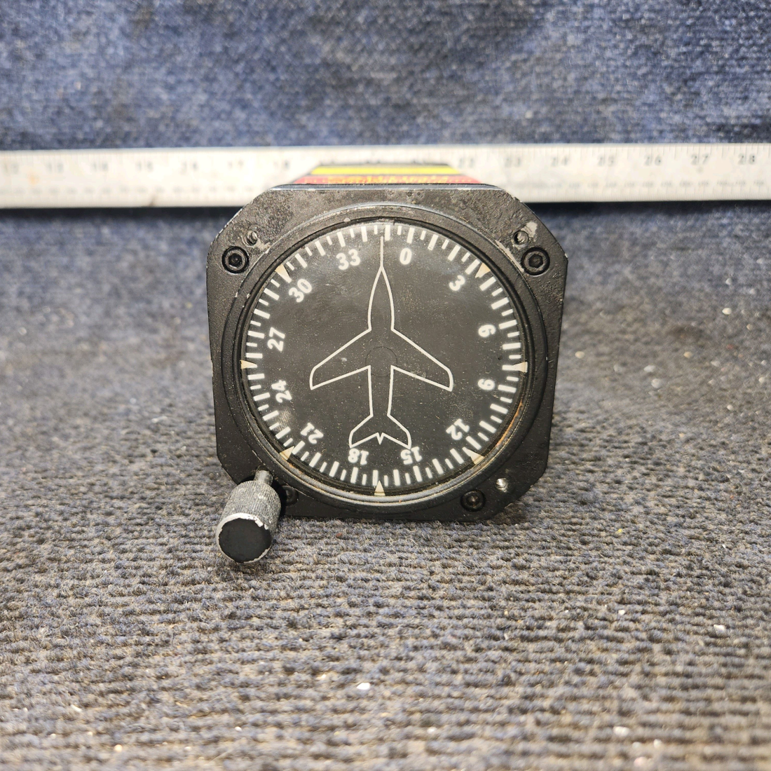 Used aircraft parts for sale, J8000-05 RC Allen Piper PA-28-140 Directional Gyro Indicator