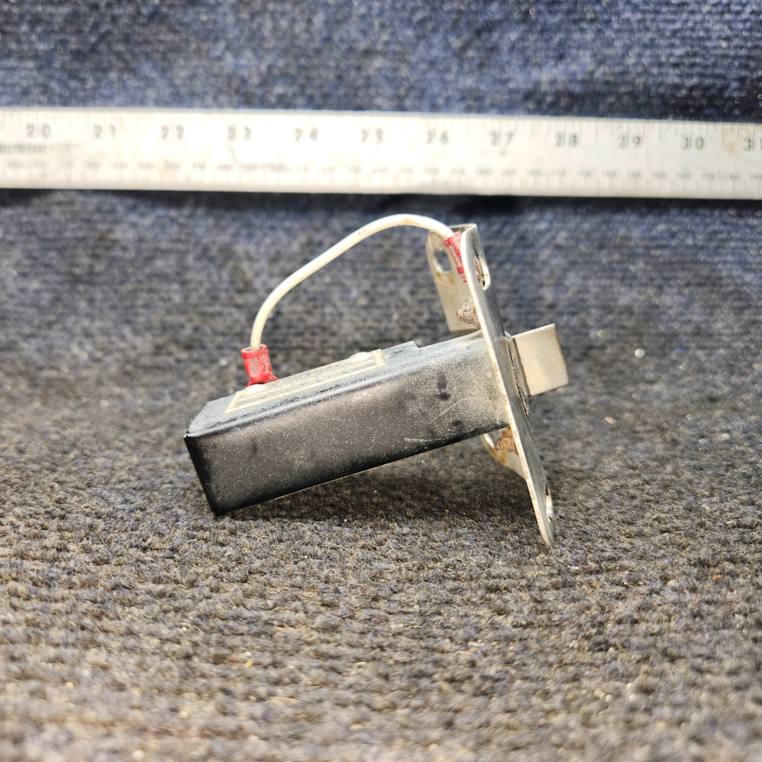 Used aircraft parts for sale, C-52207-4 Safe Flight Instruments 150 Cessna C175 Lift Detector