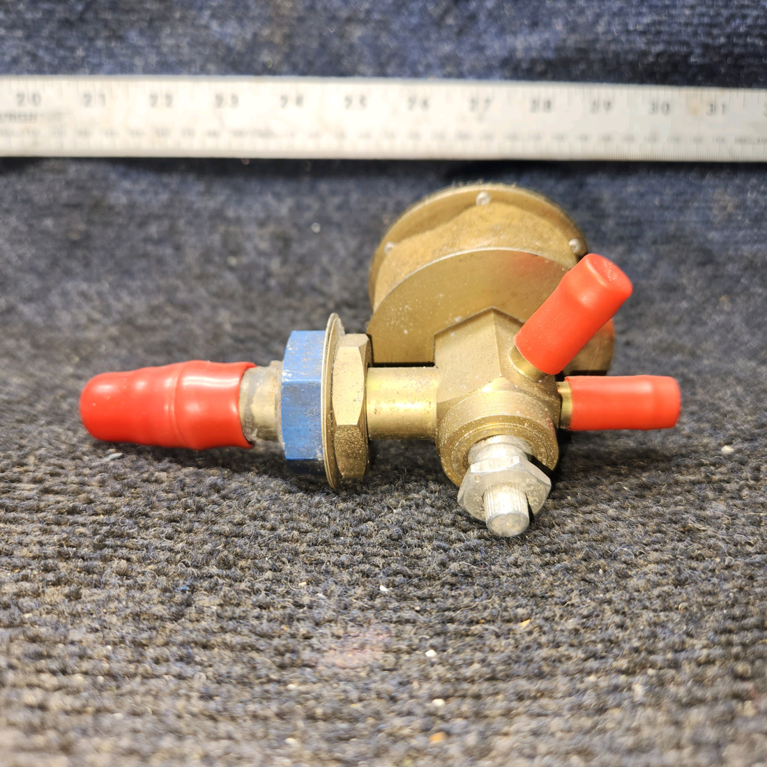 Used aircraft parts for sale, C482001-0401 Airborne Cessna 172RG Vacuum Regulator Valve