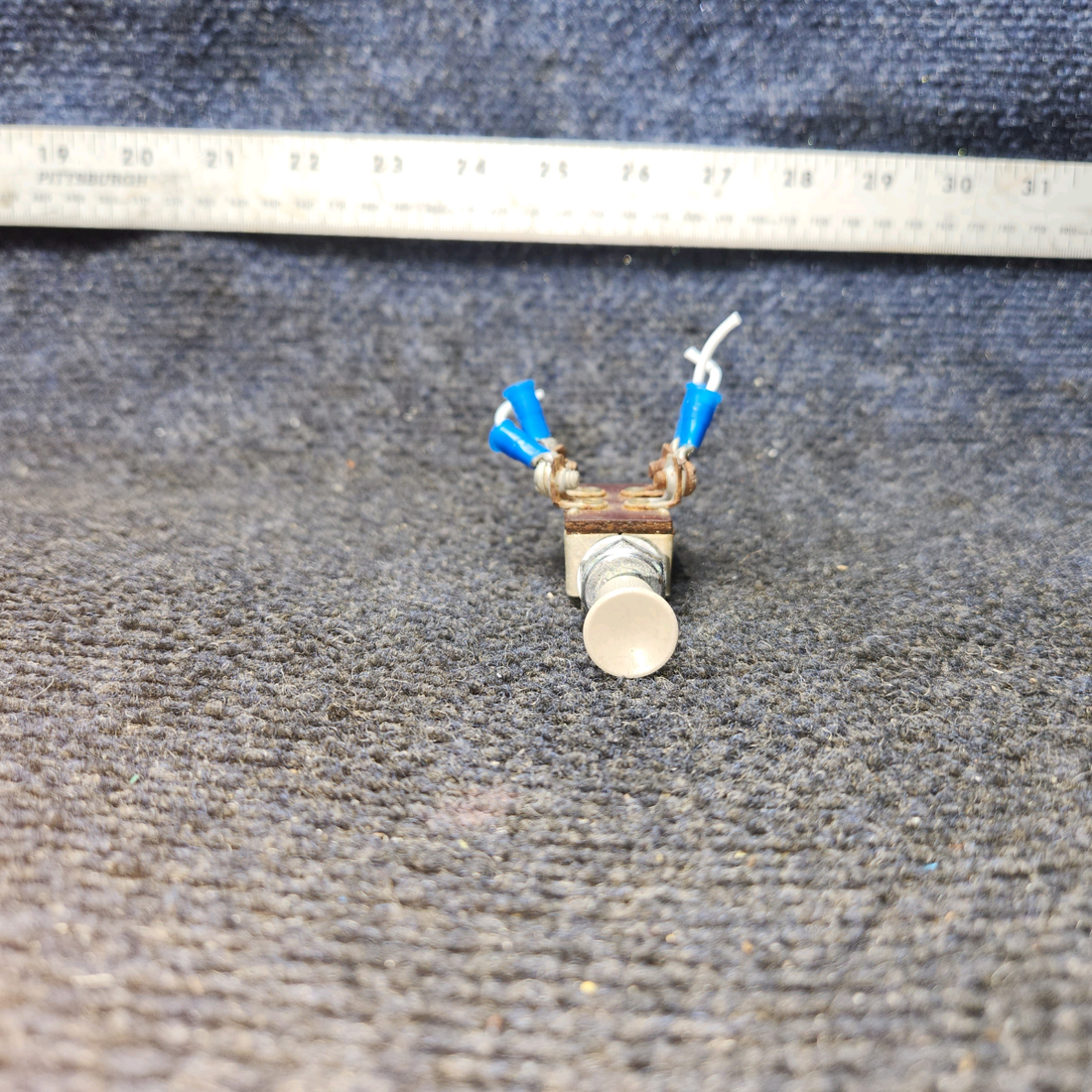 Used aircraft parts for sale, 0713026-5 Cessna 172 Master Switch