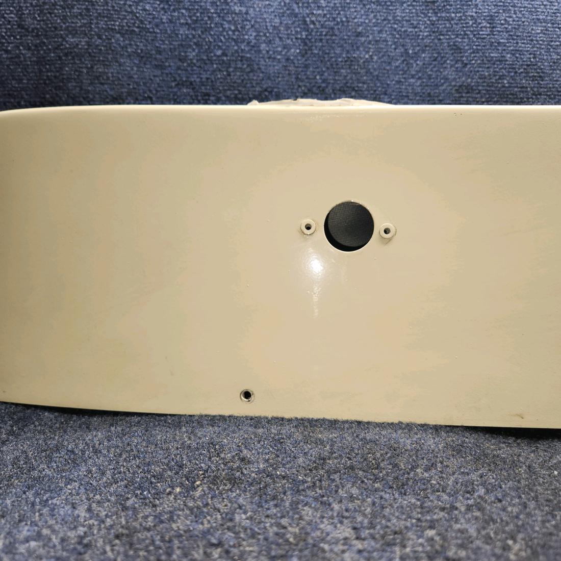 Used aircraft parts for sale, 0523565-200 CESSNA 172K WING TIP ASSEMBLY RH - HAS HOLE FOR STROBE.
