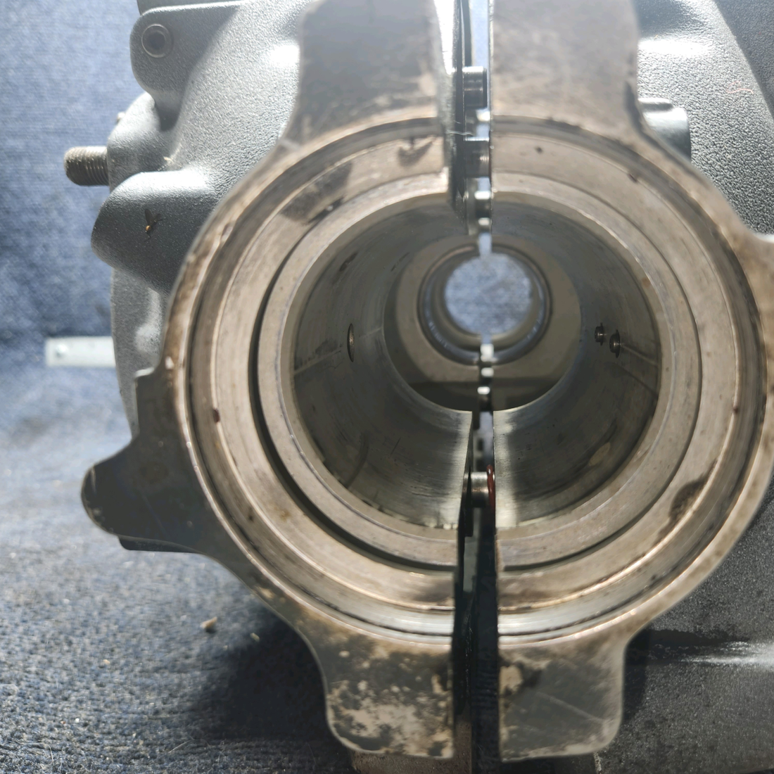 Used aircraft parts for sale, 11B20061-1SL Lycoming O-320 Piper PA-28-140 Crankcase Assembly
