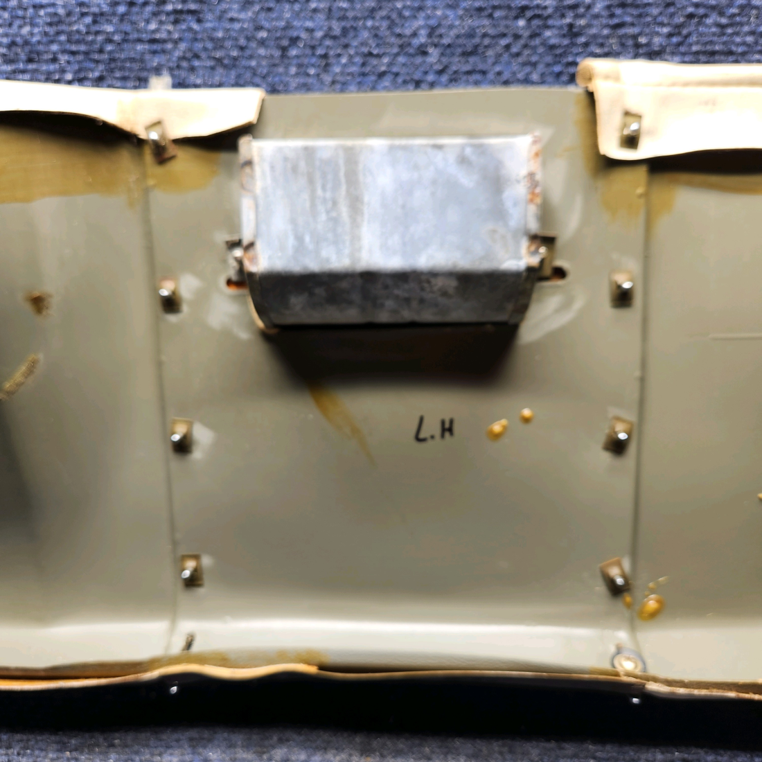 Used aircraft parts for sale, 58-530162-3 Beechcraft F33A SIDEPANEL PILOT