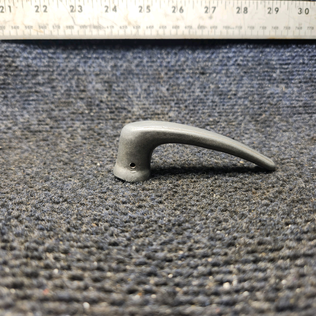 Used aircraft parts for sale, 1040BCH Beechcraft C23 SUNDOWNER Cabin Door Interior Latch Handle