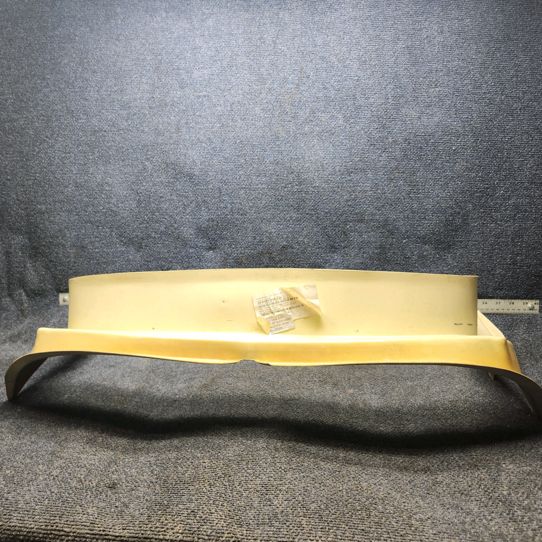 Used aircraft parts for sale, 2415014-7 Cessna 172RG MOLDING REAR WINDOW LOWER