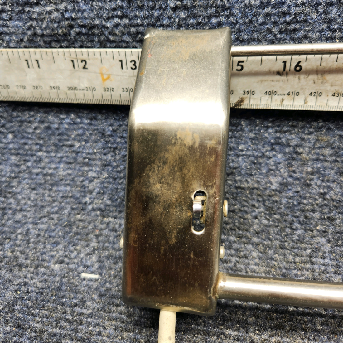 Used aircraft parts for sale, 002-430055-2 Beechcraft F33A OPENABLE WINDOW LATCH ASSEMBLY RH
