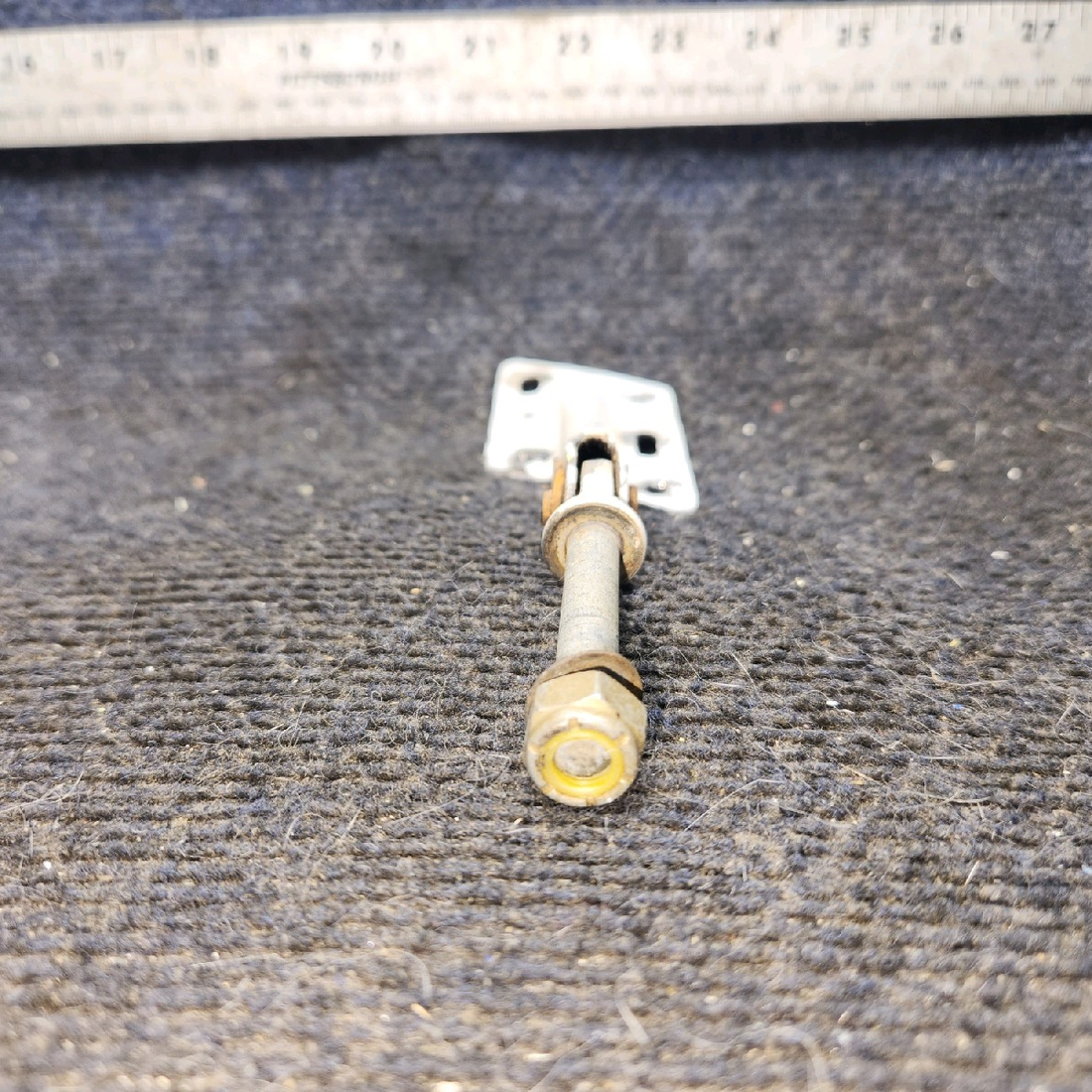 Used aircraft parts for sale, 79475-008 piper PA-28-181 Lower Cabin Door Hinge Assembly