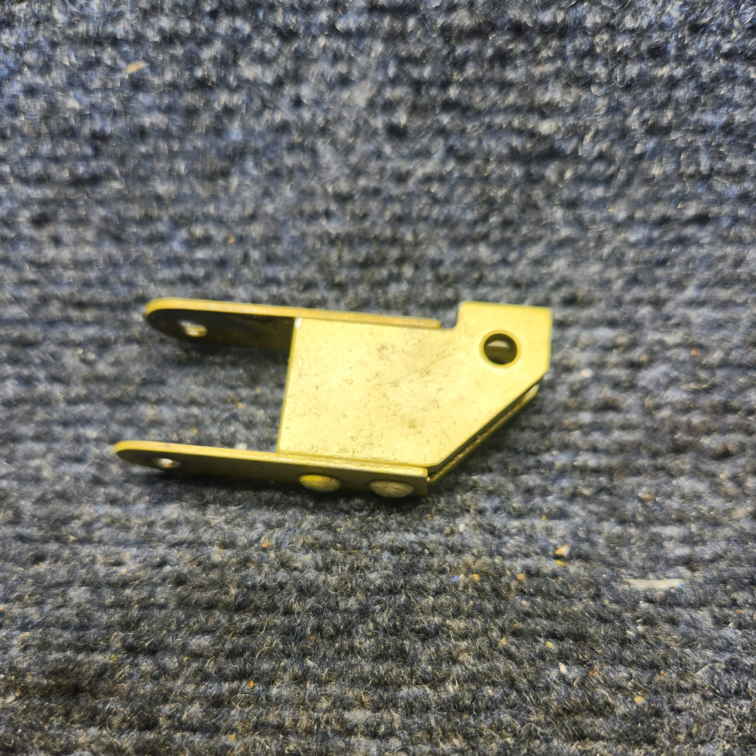 Used aircraft parts for sale, 002-410041-3 Beechcraft F33A BEECHCRAFT RH RUDDER CABLE LINK