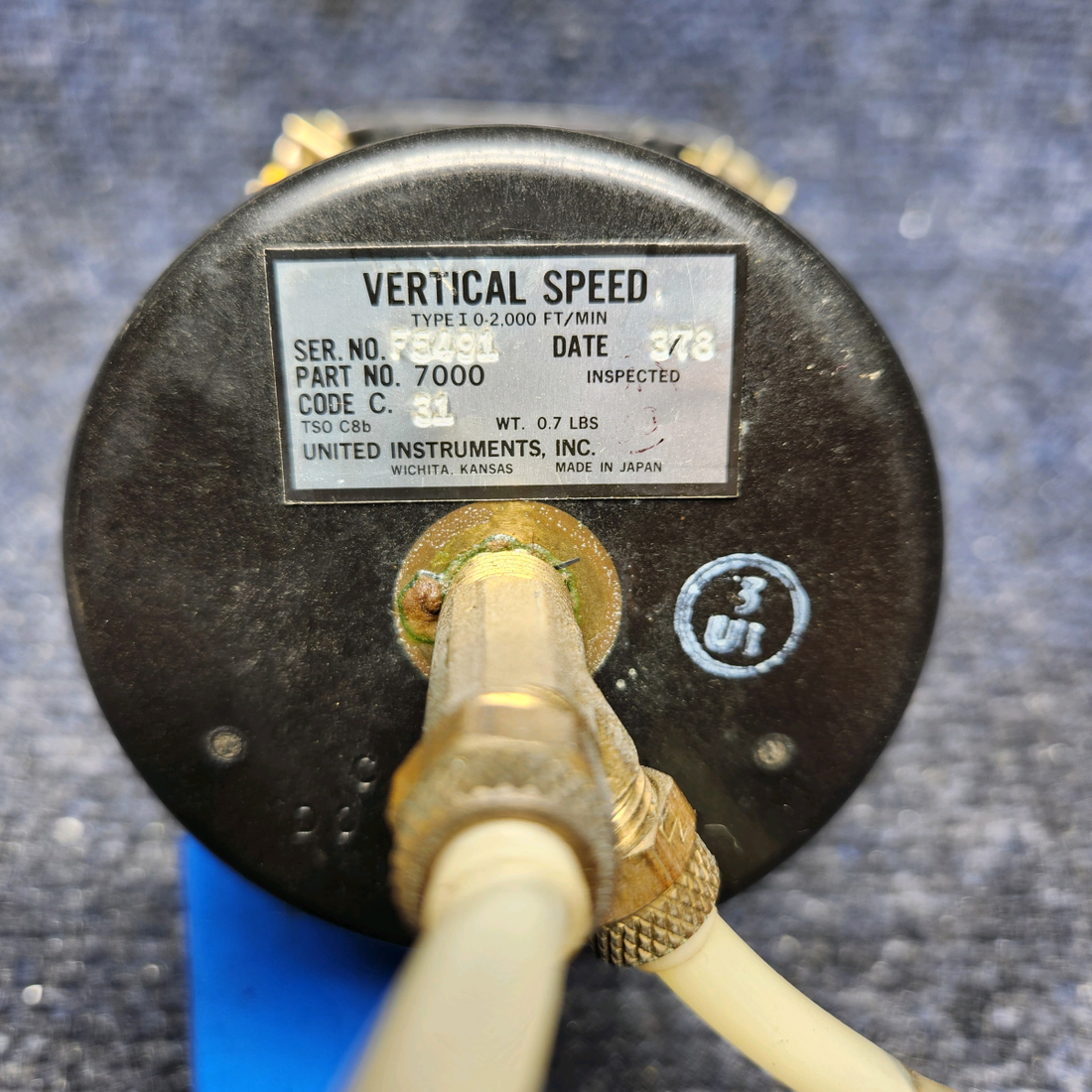Used aircraft parts for sale, 7000 MOONEY M20J - Year 1978 7000 UNITED INSTRUMENTS VERTICAL SPEED INDICATOR C 31