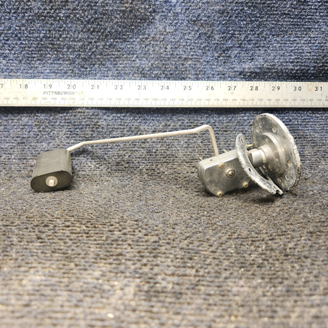 Used aircraft parts for sale, C668050-0501 Cessna 172RG Transmitter Fuel Level LH