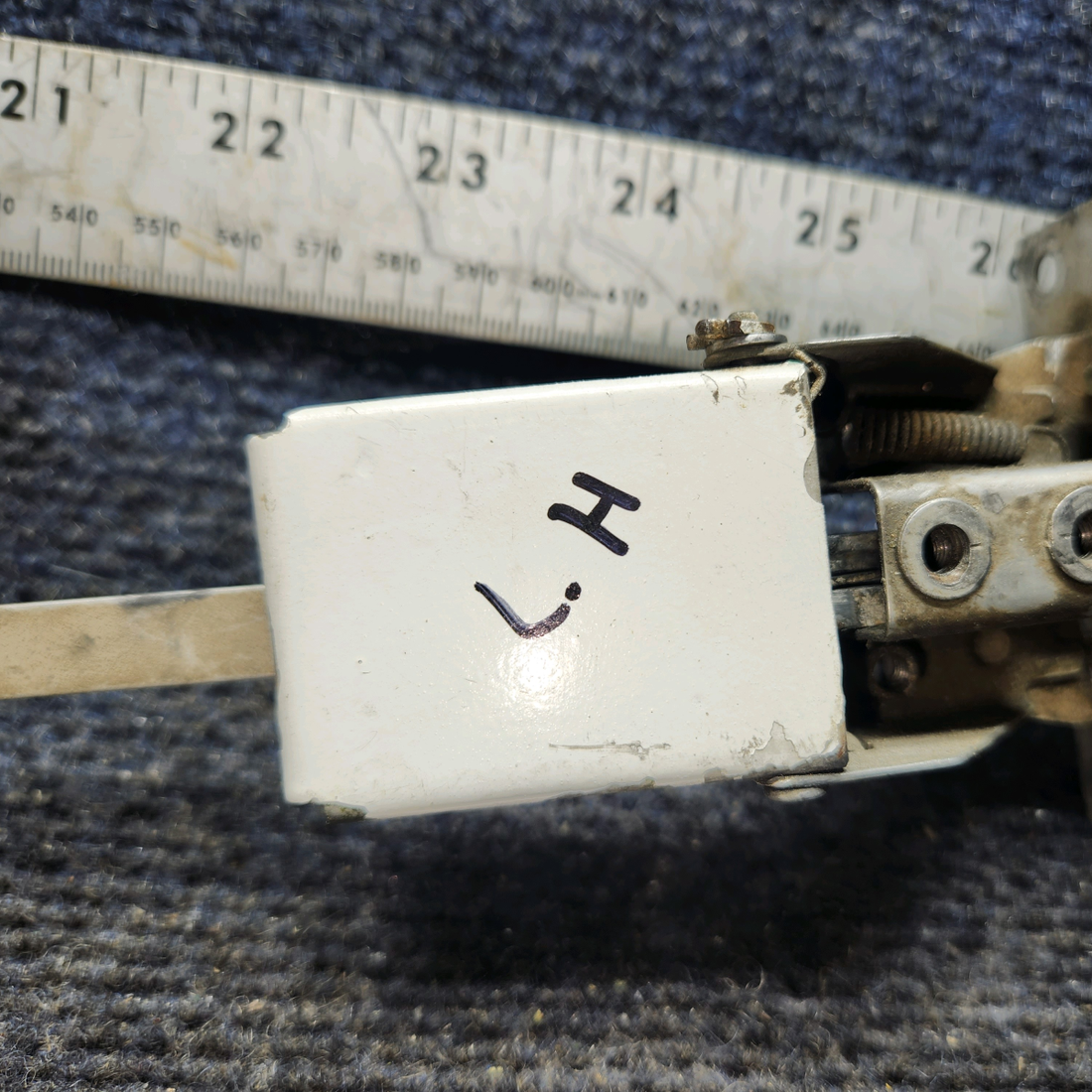 Used aircraft parts for sale, 0511112-17 Cessna 172 Cabin Door Latch Assembly "Has Repair"