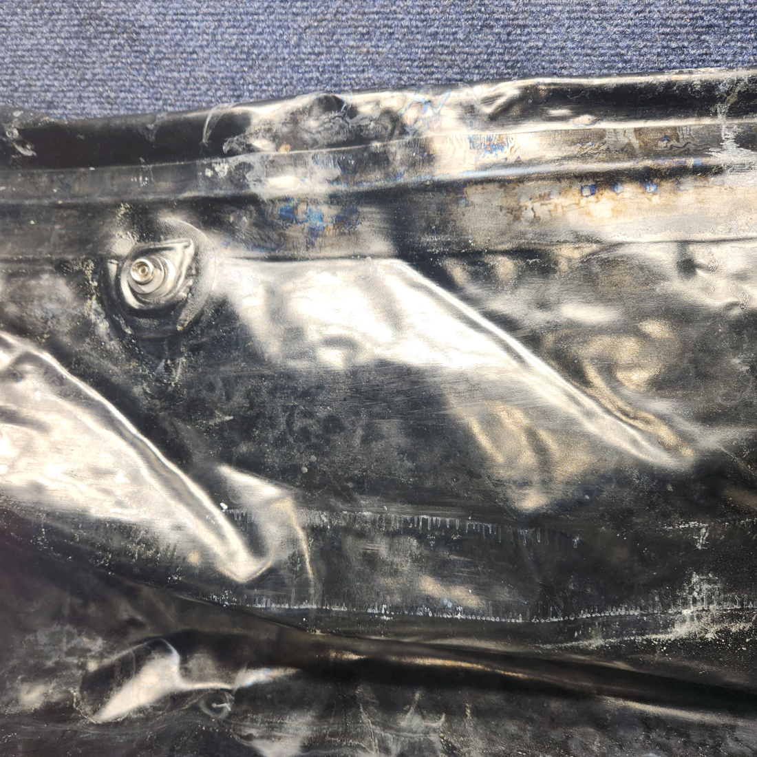 Used aircraft parts for sale, 0726001-18E Eagle Fuel Cells Cessna 182G Fuel Cell Bladder RH