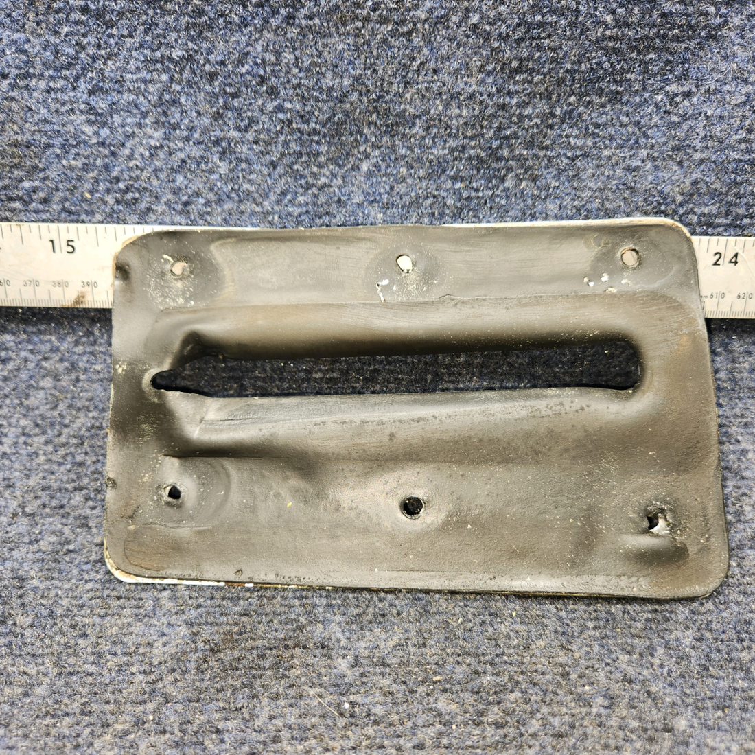 Used aircraft parts for sale, 0511071-3 CESSNA 172K LANDING GEAR FILLET PLATE LH