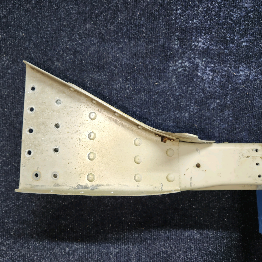 Used aircraft parts for sale, 0513007-5 Cessna 172E Front Doorpost Bulkhead Assembly LH