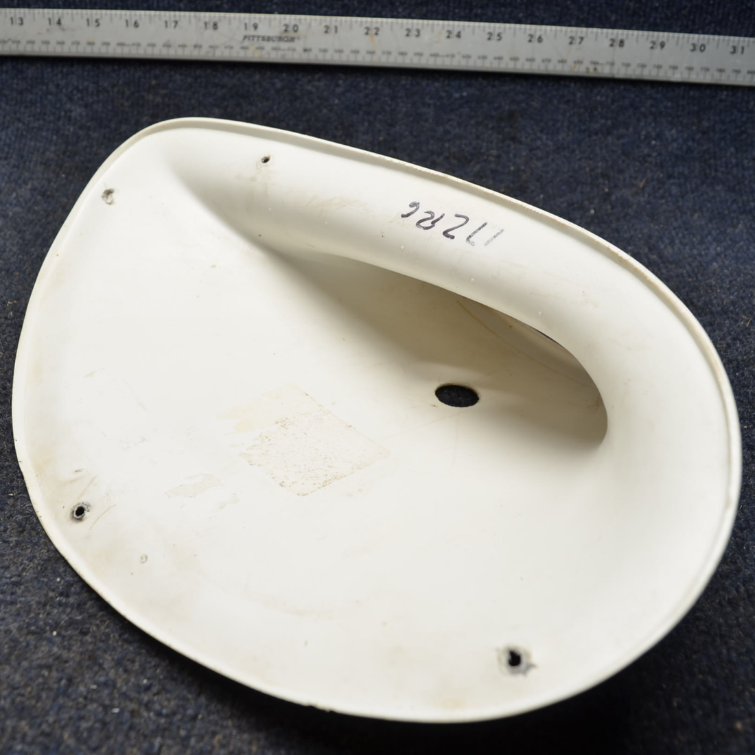 Used aircraft parts for sale, 0523047-2 Cessna  [part_model] Cessna 172RG STRUT TO WING FAIRING RH