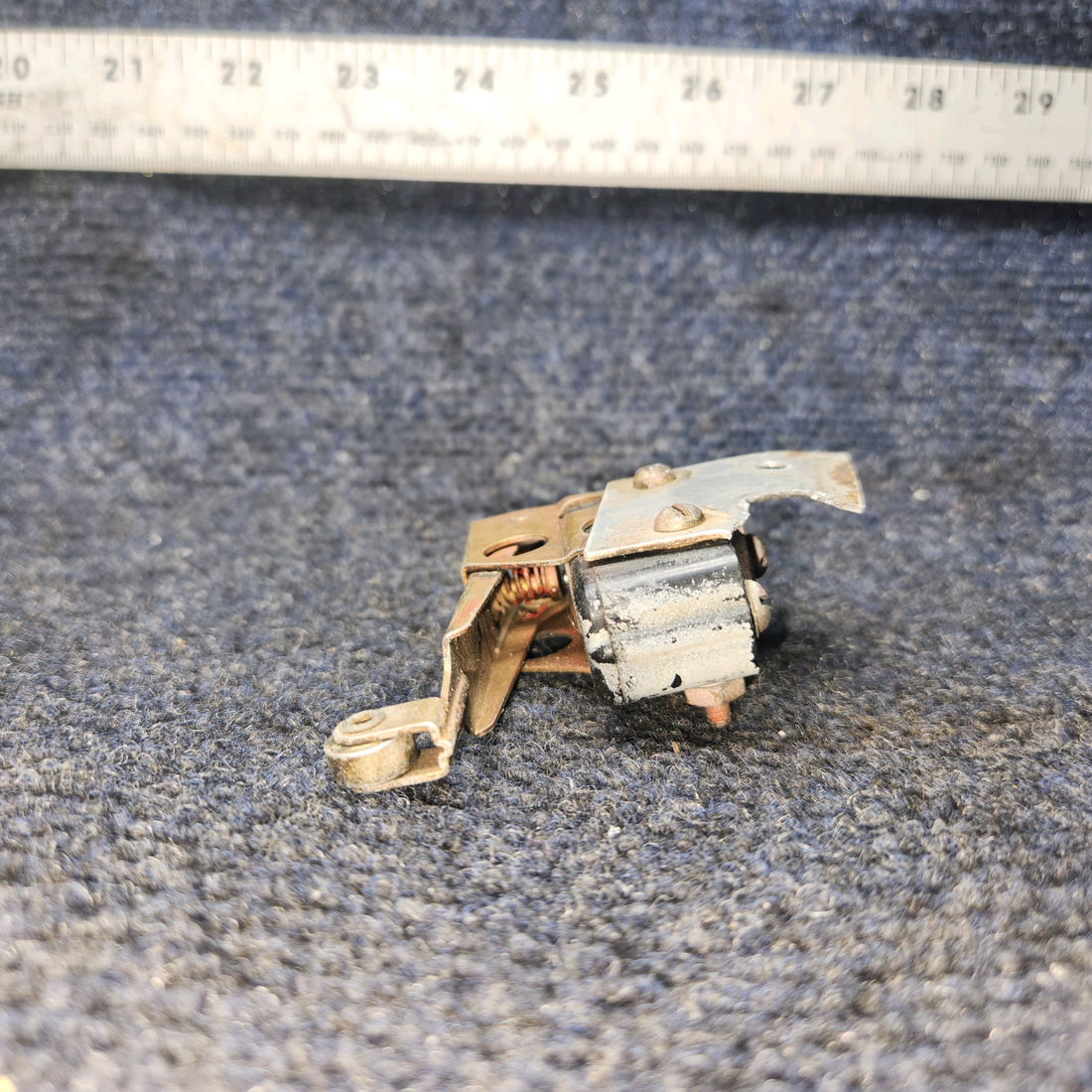 Used aircraft parts for sale, MS25026-1 Honeywell BEECHCRAFT 95-55B Micro Limit Swich ASSY