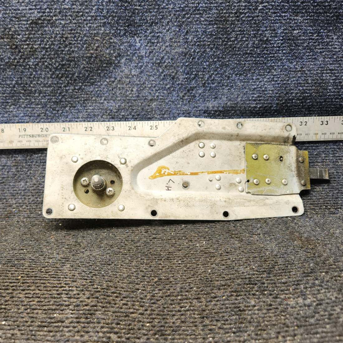 Used aircraft parts for sale, 0711061-6 Cessna 182G Cabin Door Latch Assembly LH