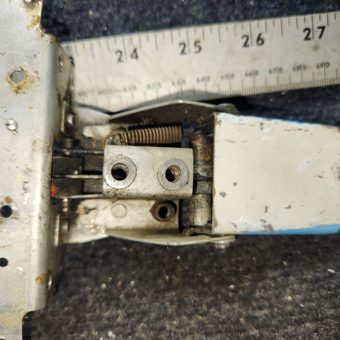 Used aircraft parts for sale, 0511112-18 Cessna 172E Cabin Door Latch Assembly