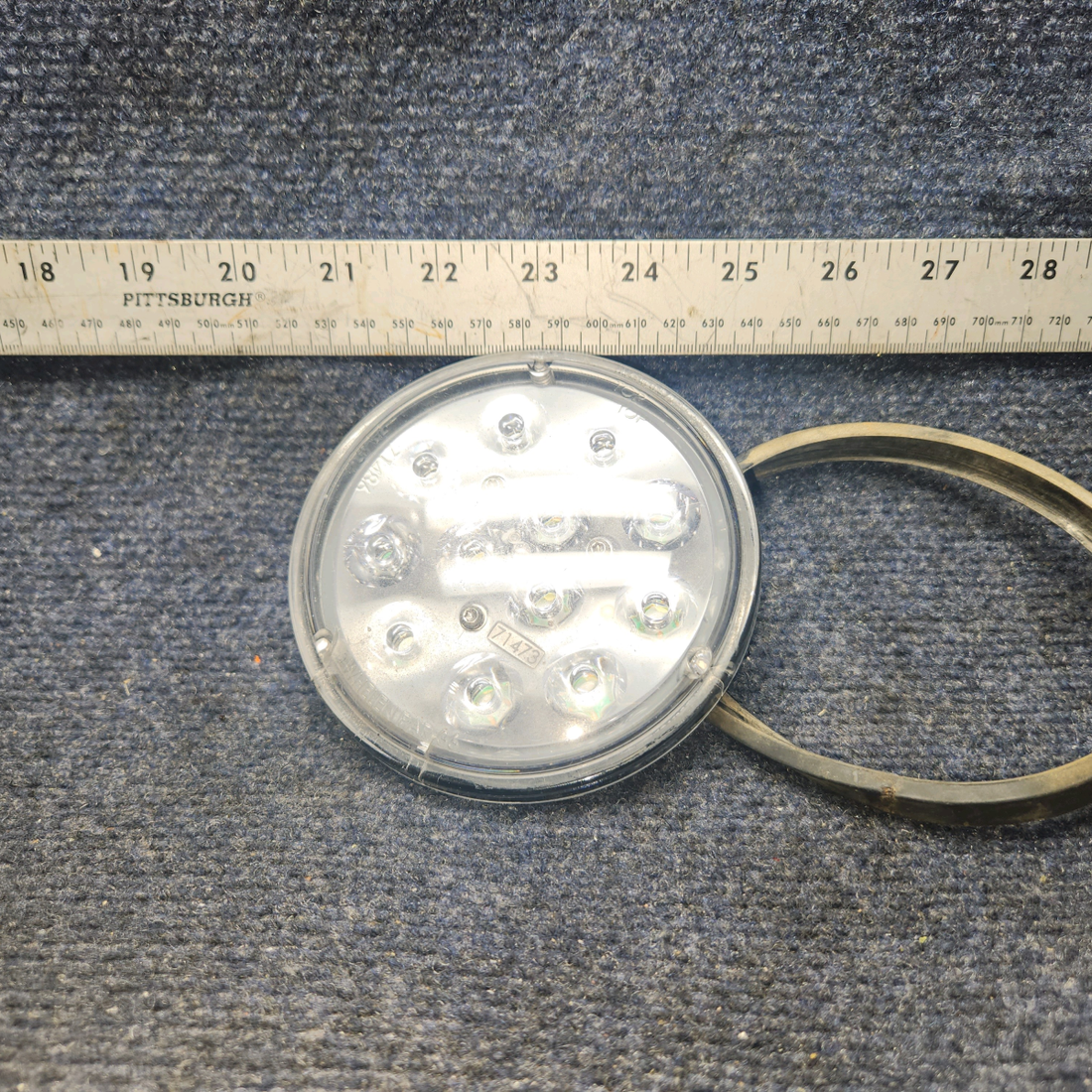 Used aircraft parts for sale, 01-0771833-10 WHELEN Cessna C-150J LED Landing Light Assembly 14 VOLTS