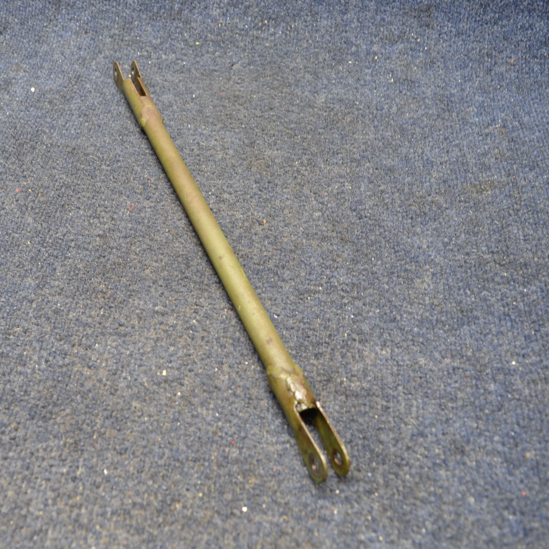 Used aircraft parts for sale, 0510161-7 Cessna C175 TUBE BELKCRANK TO CONTROL T
