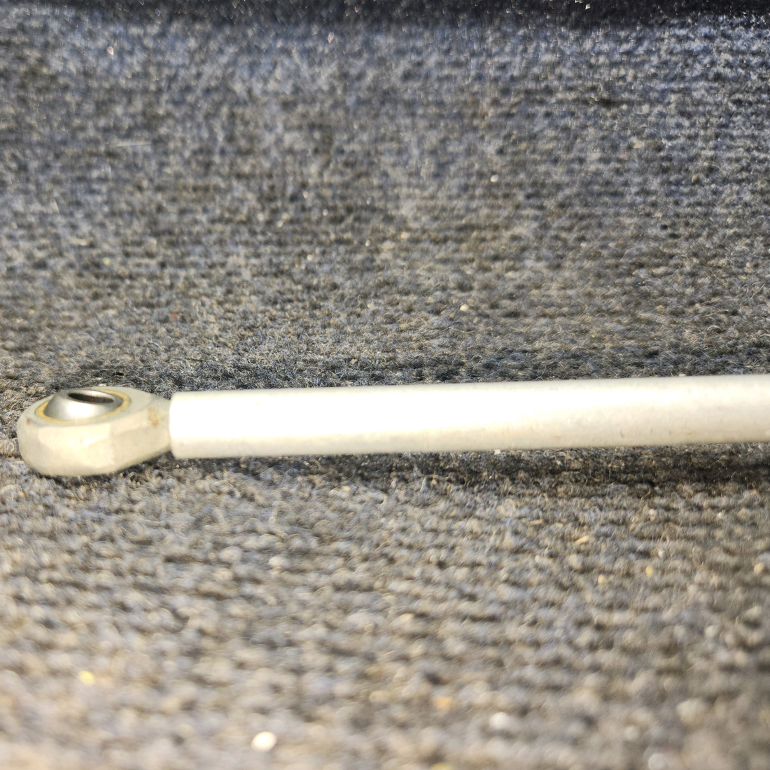 Used aircraft parts for sale, 169-524013-33 Beechcraft C23 SUNDOWNER Aft Rudder Pedal Control Rod Interconnect Assembly