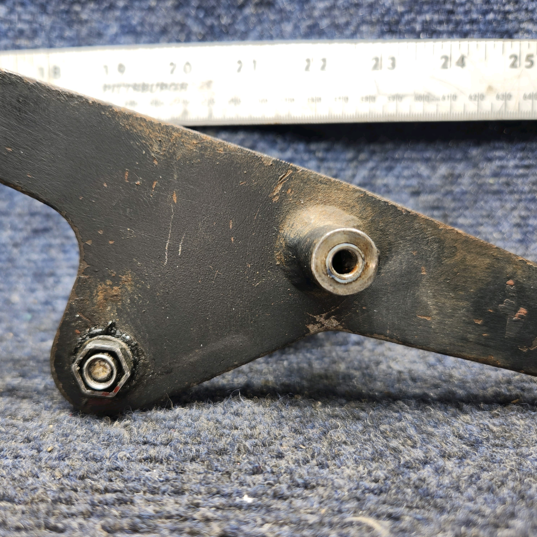 Used aircraft parts for sale, 62771-000 Piper PA28-140 Aileron Bellcrank Assembly LH