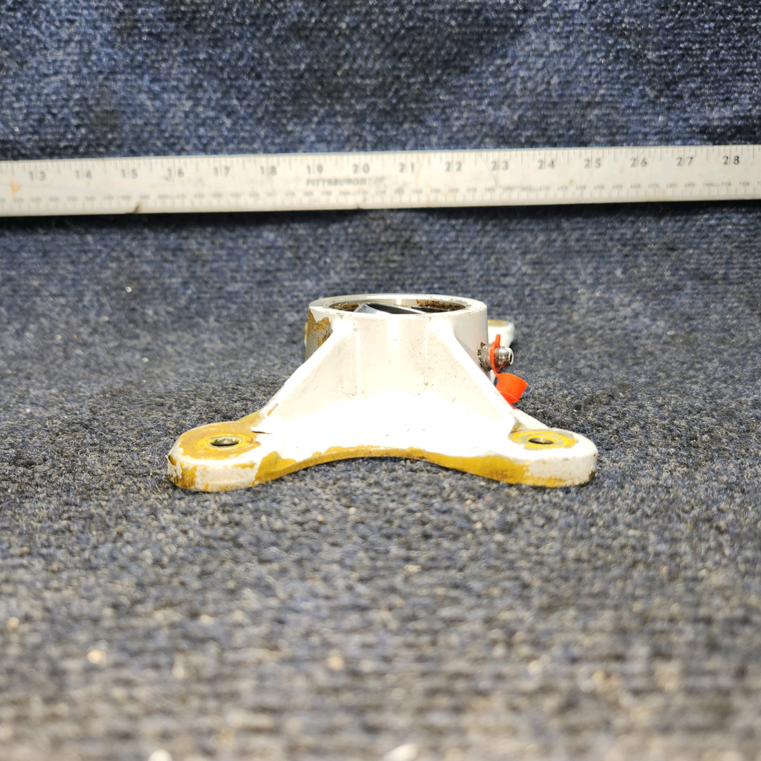 Used aircraft parts for sale, 20393-000 PIPER PA-24-250 Trunnion Fitting LH Aft