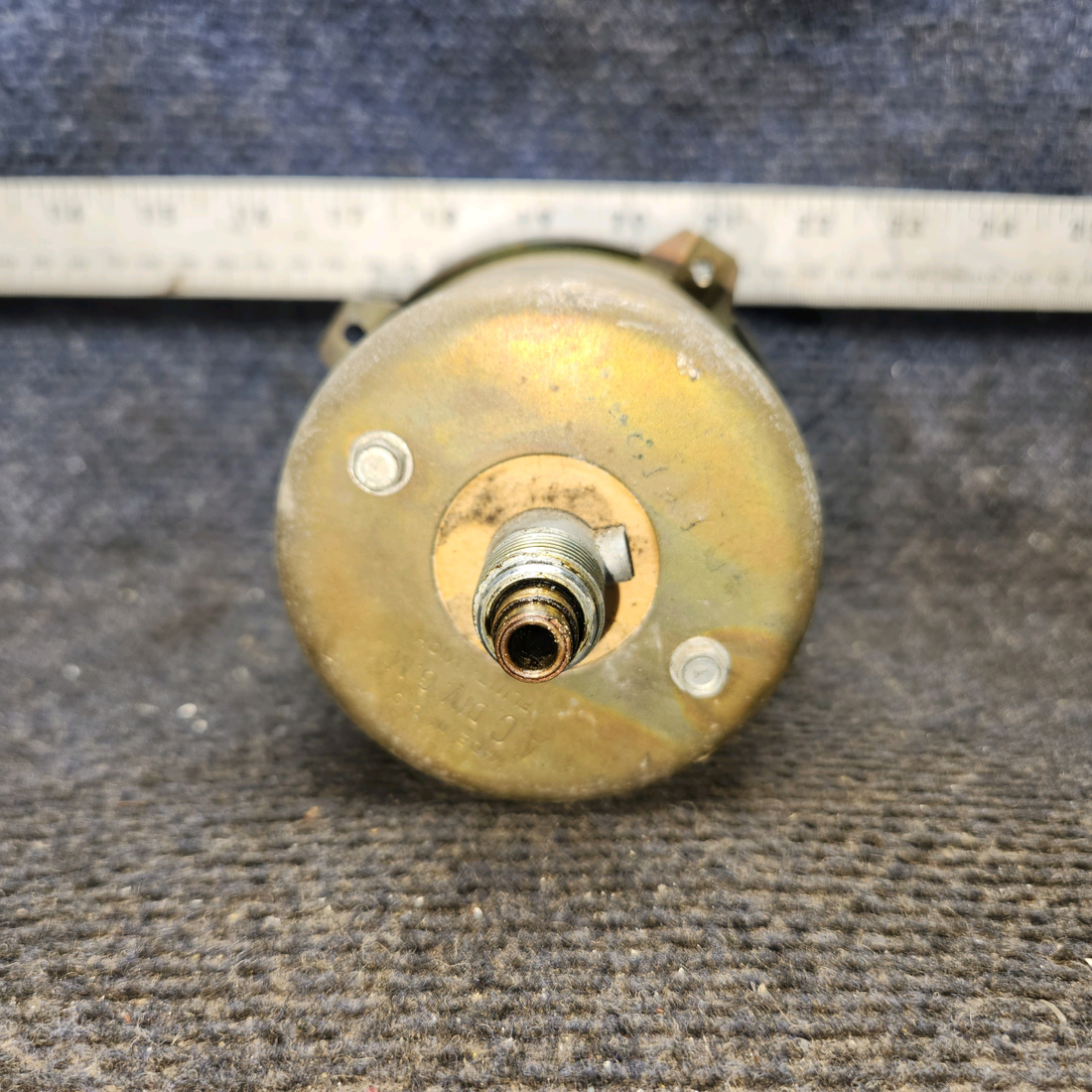 Used aircraft parts for sale, RT-7 cessna 150G Mechanical Recording Tachometer Indicator