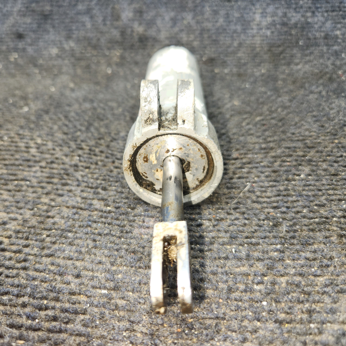 Used aircraft parts for sale, 0542119-1 cessna 150G Shimmy Dampener Assy