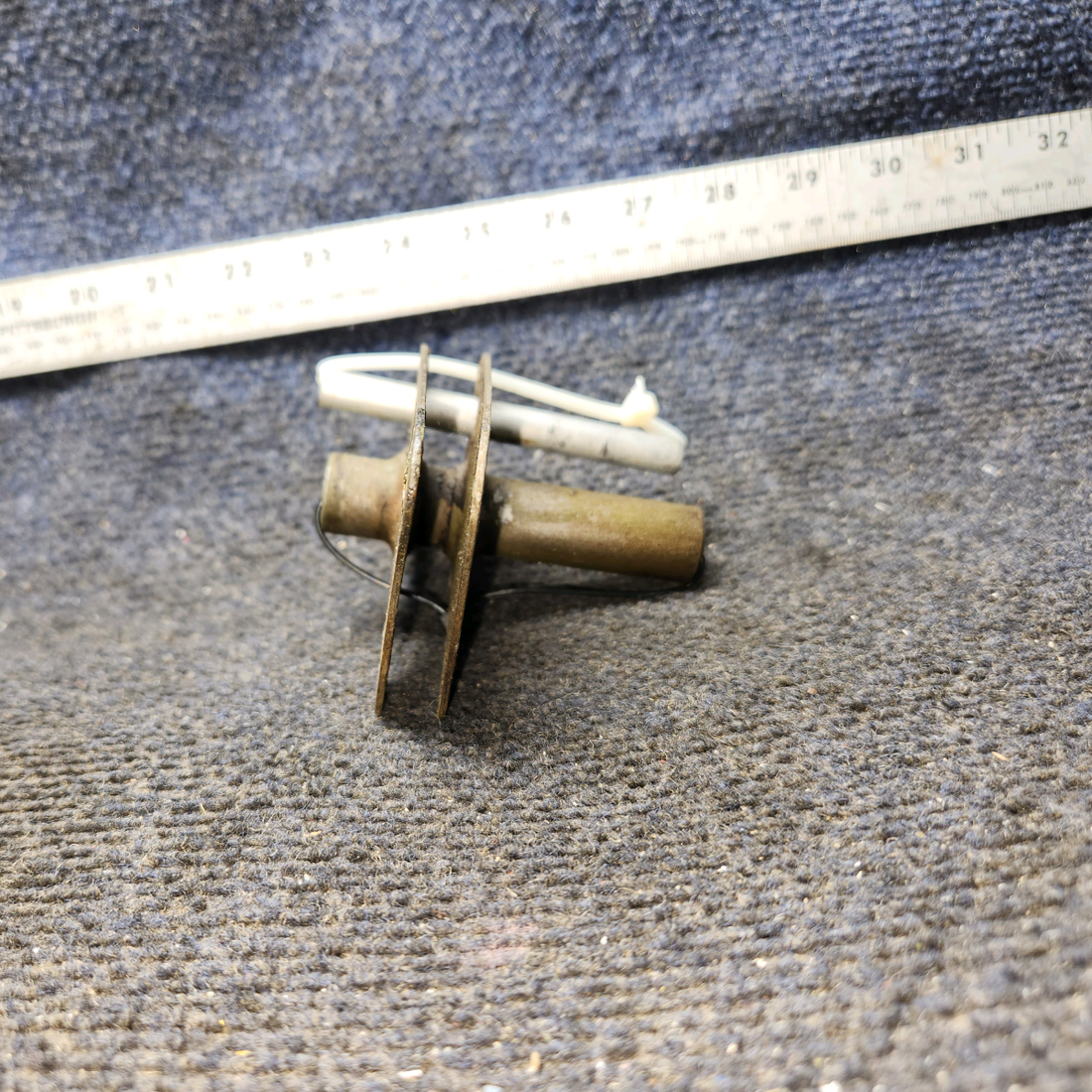 Used aircraft parts for sale, 0523223 Cessna 172 Aileron Bellcrank - LH