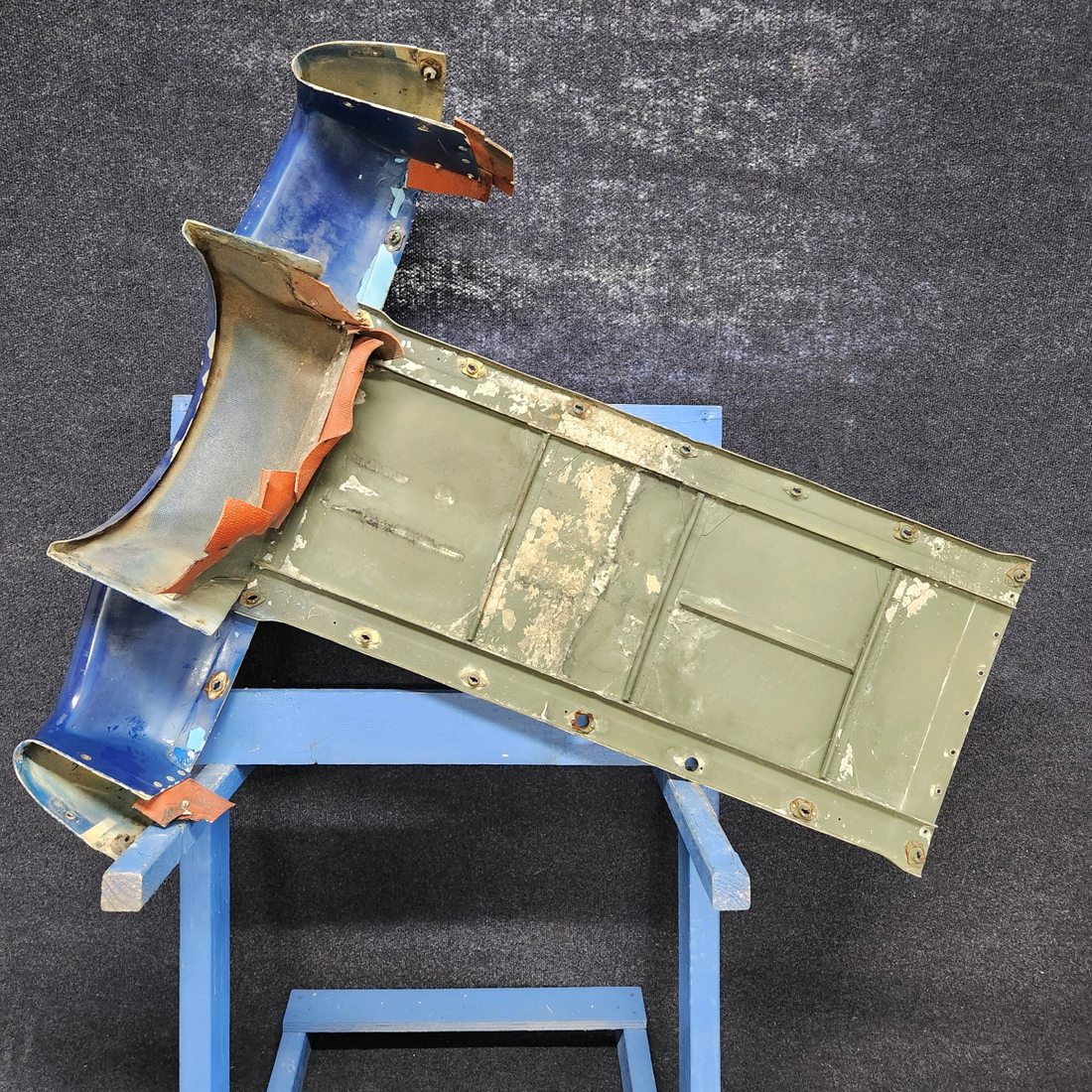 Used aircraft parts for sale, 2452004-1 / 2452000-3 CESSNA C172RG NOSE CAP & UPPER CENTER COWLING ASSEMBLY