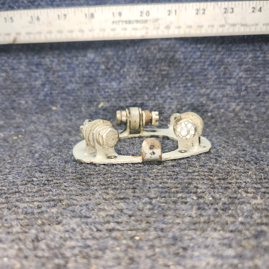 Used aircraft parts for sale, 21471-000 PIPER PA-24-250 Bracket Assembly Control Shaft Roller "PRICE PER EACH"