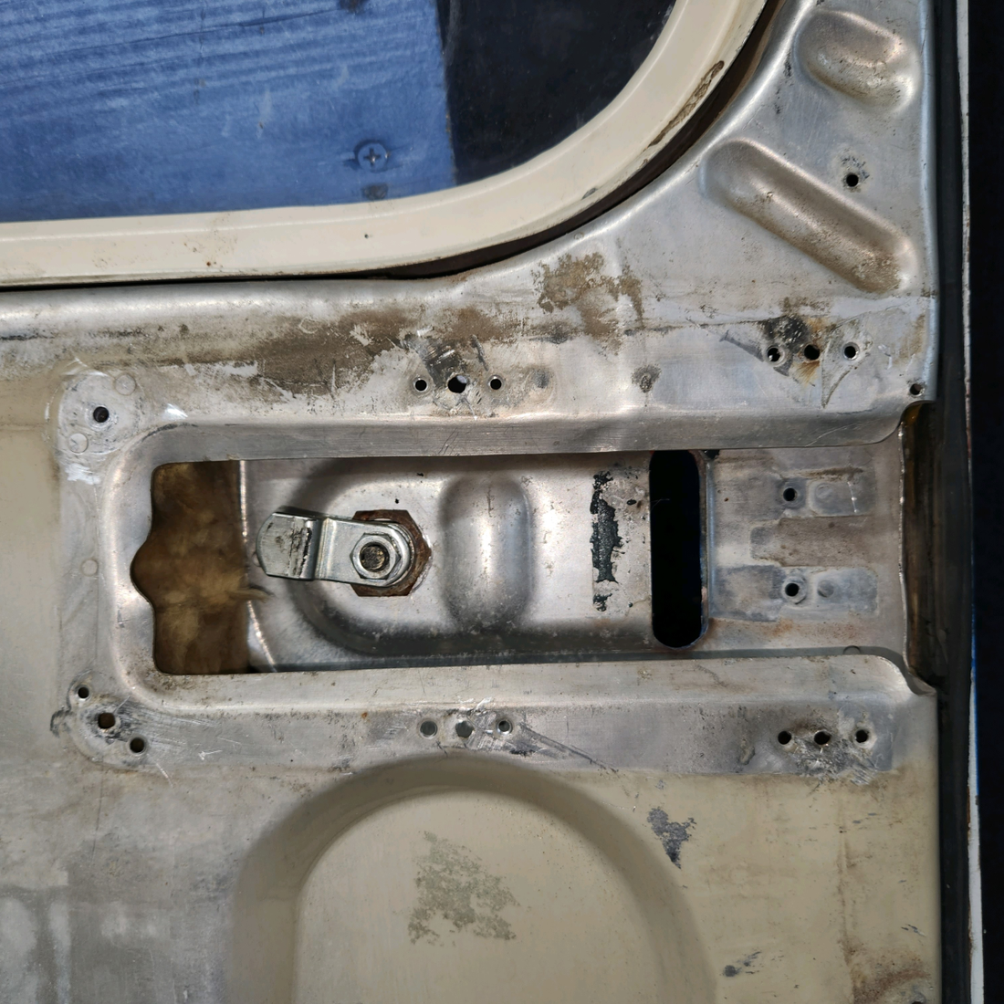 Used aircraft parts for sale, 79545-000 Piper PA28-140 Cabin Door Assy - No Hinges