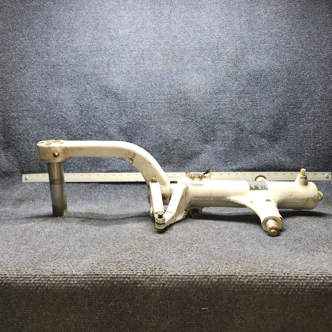 Used aircraft parts for sale, 67927-009 PIPER PA28RT-201 Main Gear Assy RH