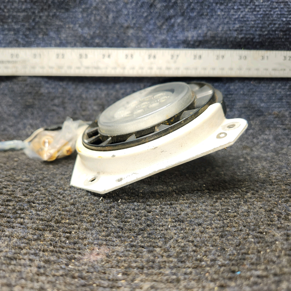 Used aircraft parts for sale, 0423542-6 Cessna 172 Bracket Assy Landing Light With LED light