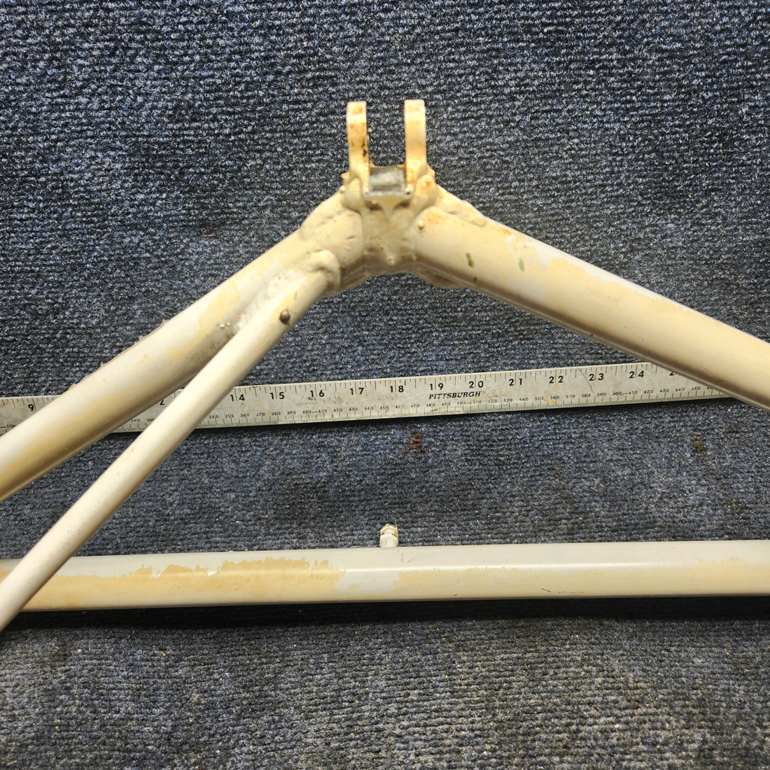 Used aircraft parts for sale, 35-815155-611 Beechcraft F33A MAIN GEAR RETRACT BRACE ASSEMBLY RH