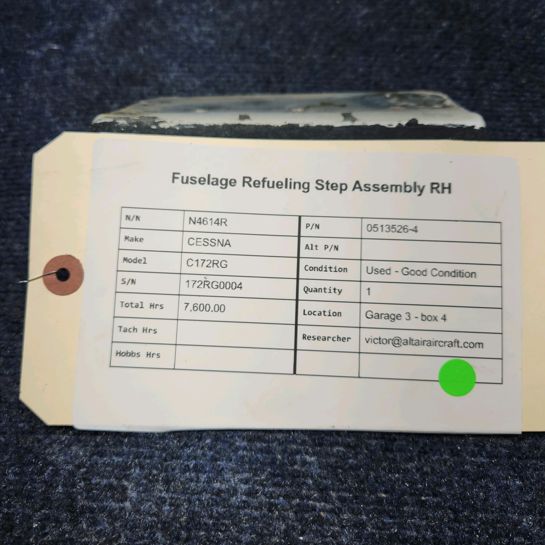 Used aircraft parts for sale, 0513526-4 CESSNA C172RG FUSELAGE REFUELING STEP ASSEMBLY RH