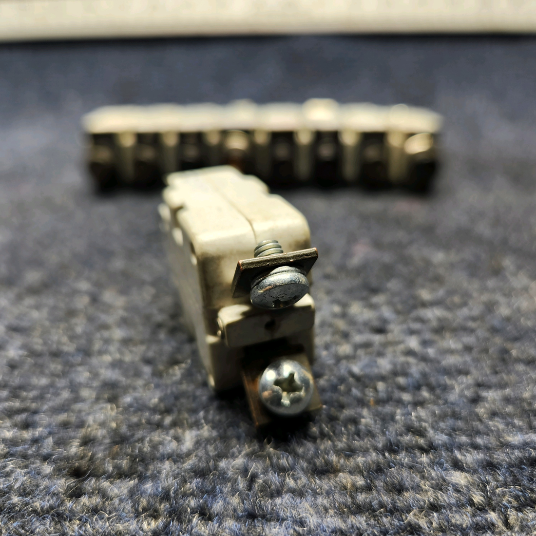Used aircraft parts for sale, MS25244-5 Mechanical Products CIRCUIT BREAKER 5A "PRICE PER EACH"