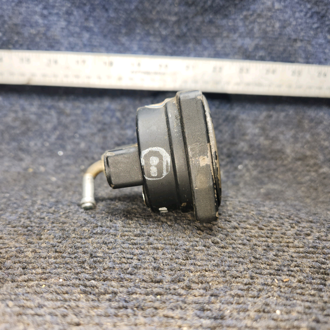 Used aircraft parts for sale, S1414-N1 Standard Precision Cessna 172E Suction Indicator