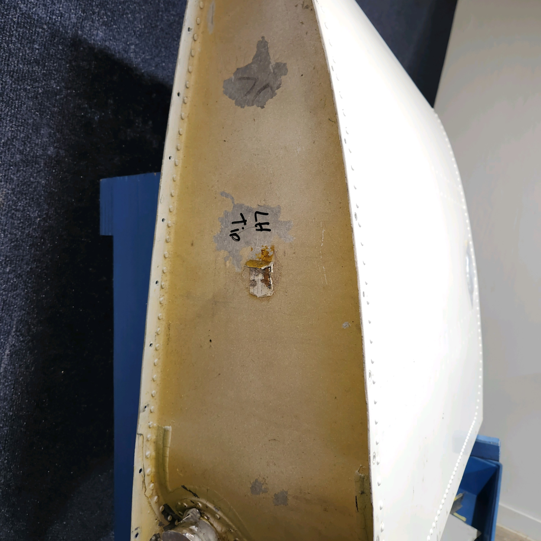 Used aircraft parts for sale, 95070-004 Piper PA32RT-300 Fuel Tank Assy Outboard- LH - See Photos Por Details