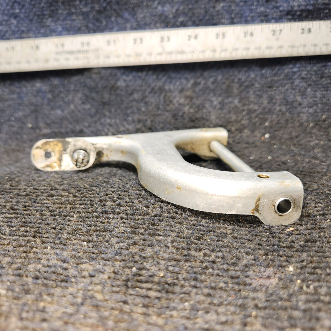 Used aircraft parts for sale, 35-815118 Beechcraft 35-33 Landing Gear Door Idler