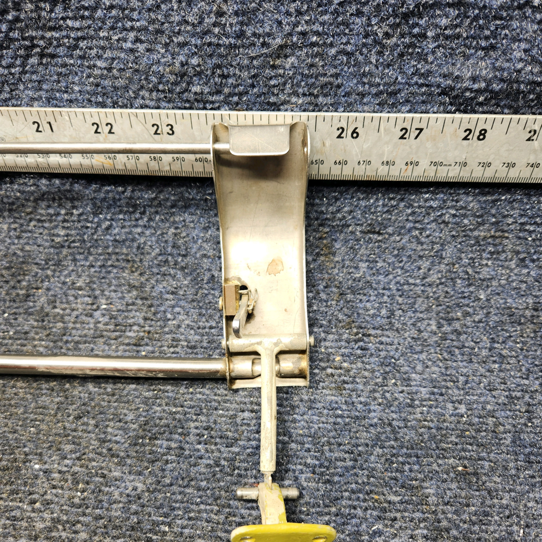 Used aircraft parts for sale, 002-430055-2 Beechcraft F33A OPENABLE WINDOW LATCH ASSEMBLY RH