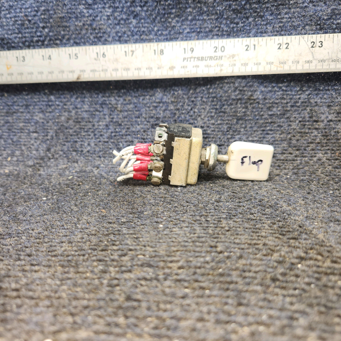 Used aircraft parts for sale, 7672K5 Eaton Cessna 182G Flap Toggle Swith