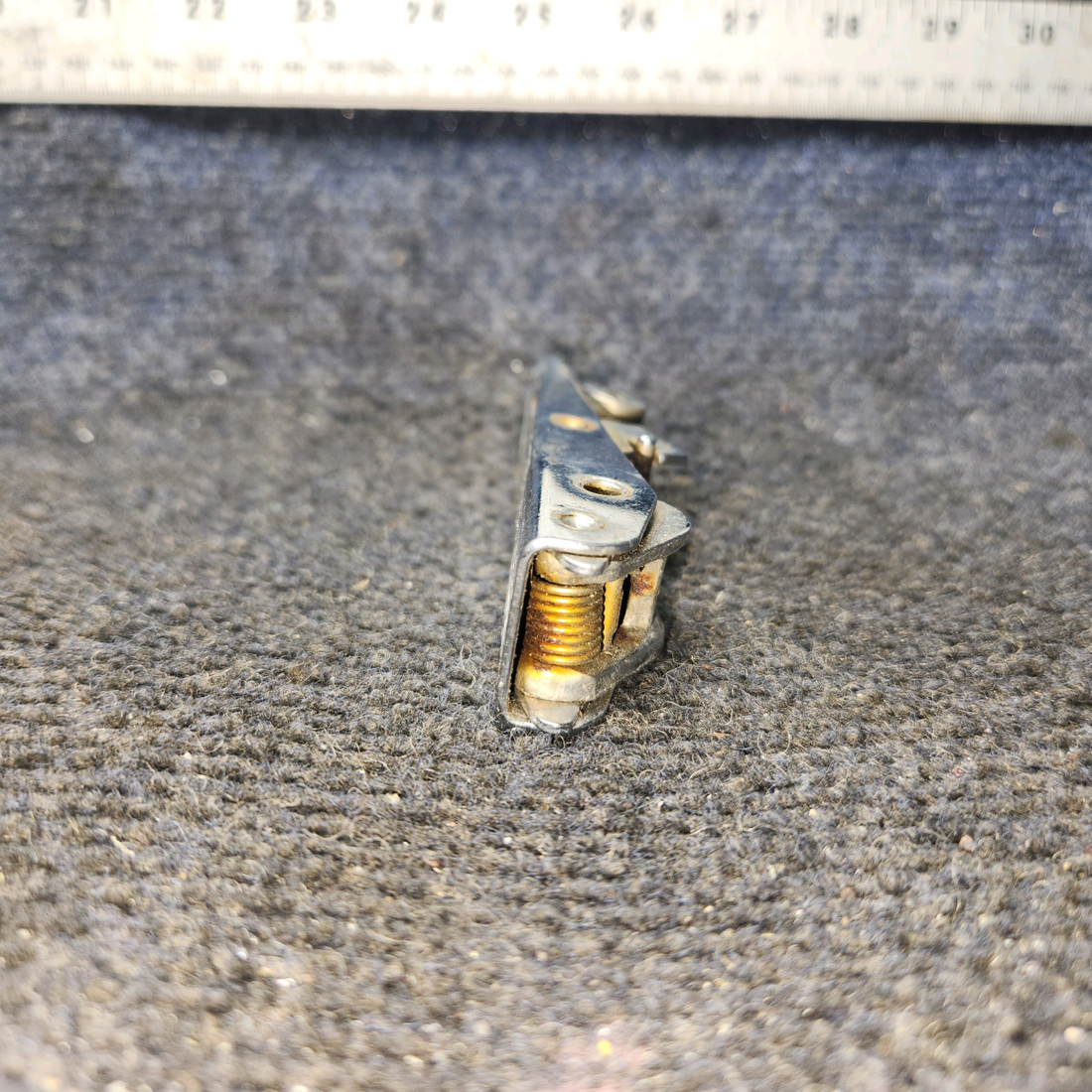 Used aircraft parts for sale, 60384013 Beechcraft 95-55B Nose Baggage Door Latch Assembly