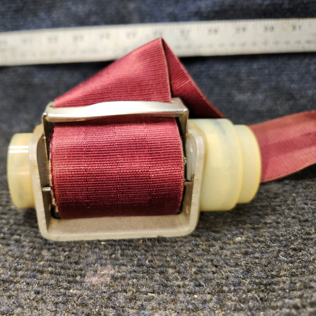 Used aircraft parts for sale, PS50039-4-16 Piper PA32RT-300 Forward Shoulder Belt with Inertia Reel