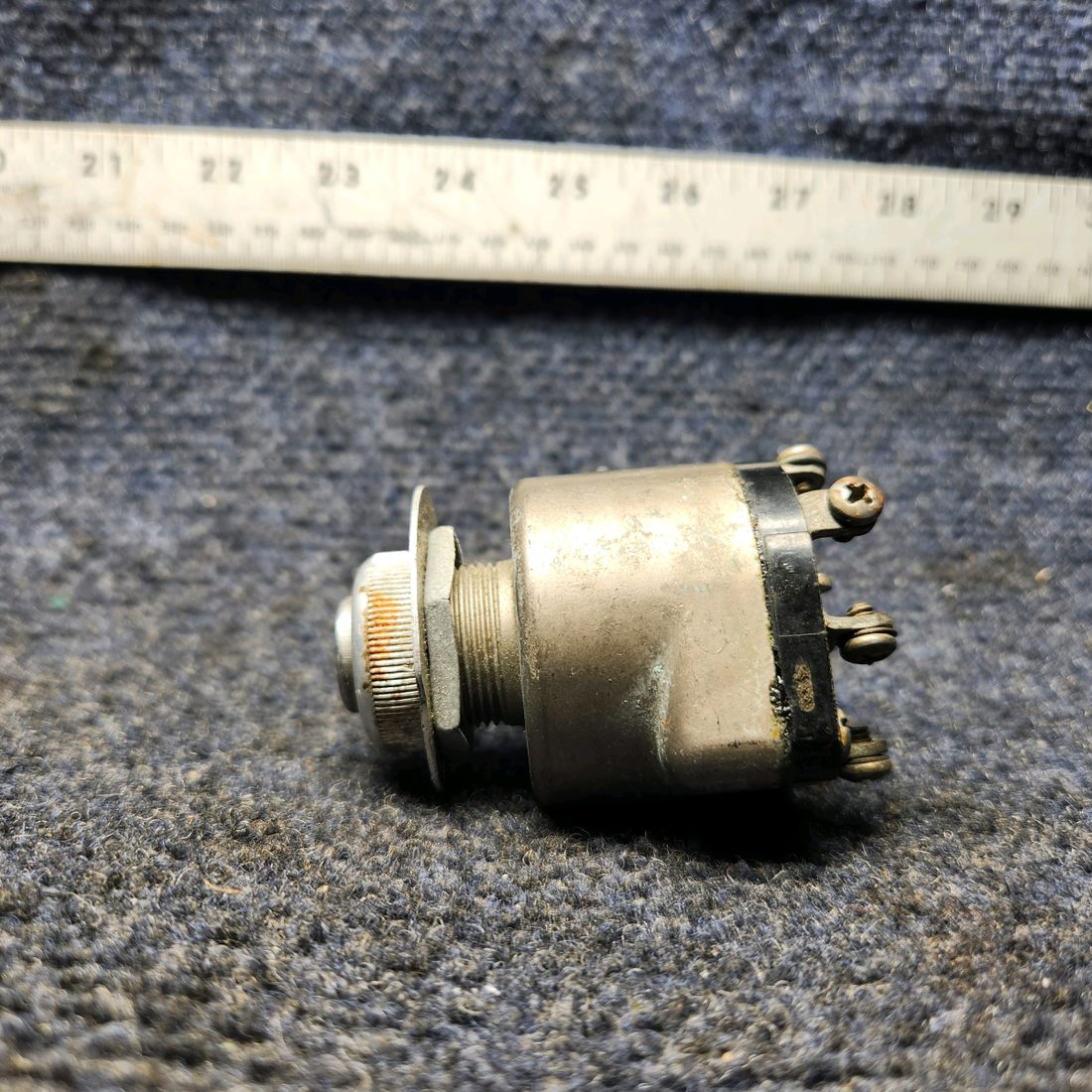 Used aircraft parts for sale, 10-357200-1 Continental Cessna 172RG Ignition Switch.