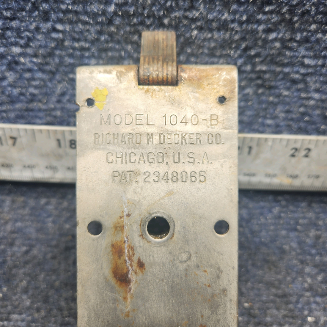 Used aircraft parts for sale, 1040-B Beechcraft A23A Musketeer Custom III DECKER DOOR LATCH